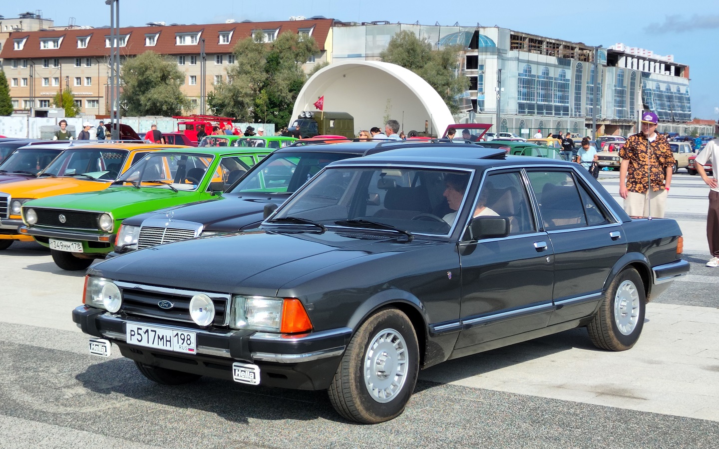Санкт-Петербург, № Р 517 МН 198 — Ford Granada MkII '77-85