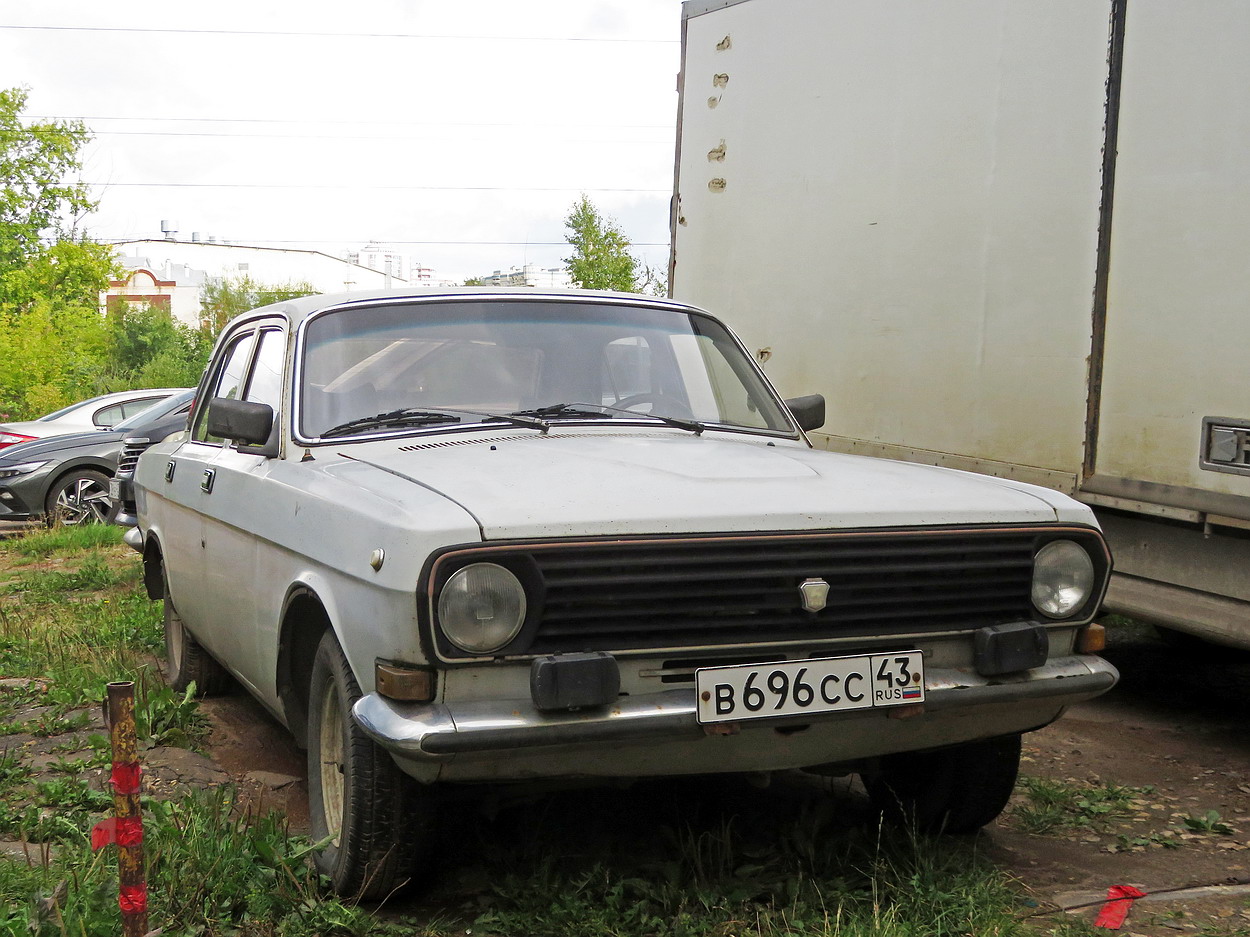 Кировская область, № В 696 СС 43 — ГАЗ-24-10 Волга '85-92