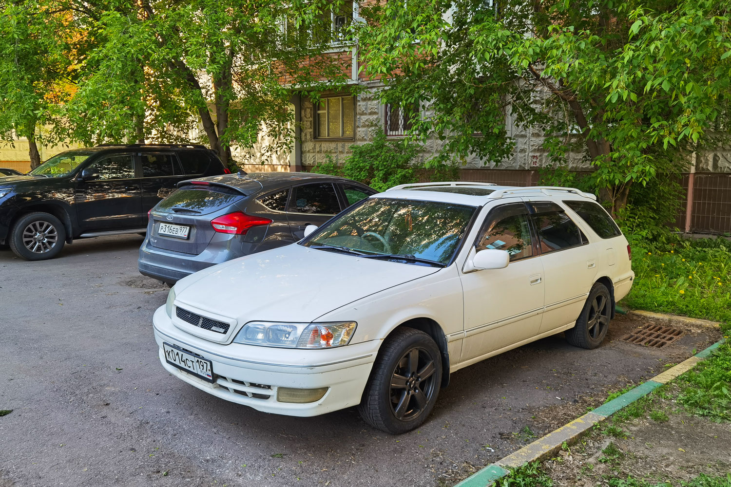 Москва, № К 014 СТ 197 — Toyota Mark II Qualis '97-02