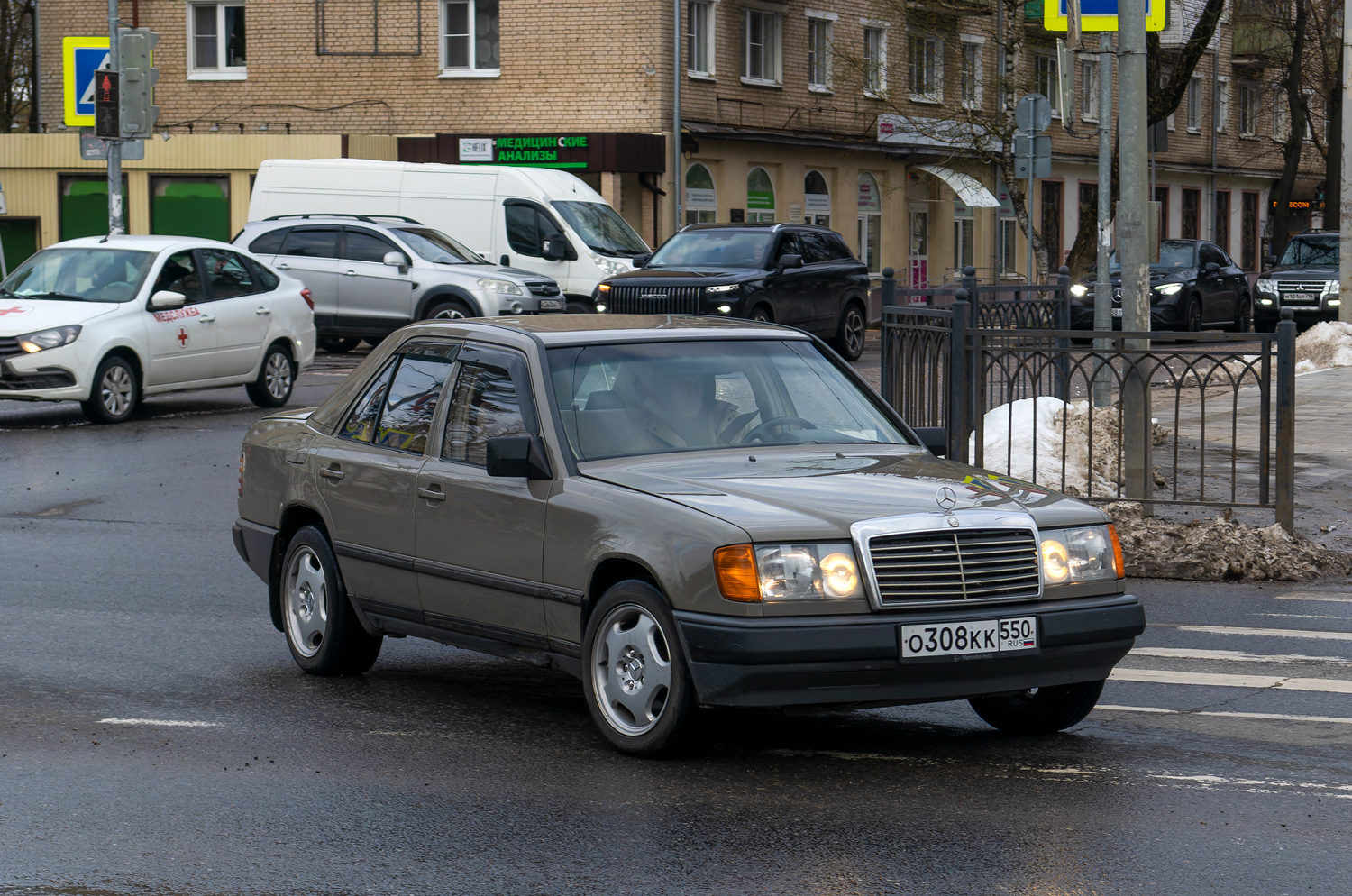 Московская область, № О 308 КК 550 — Mercedes-Benz T1 207D '76-96