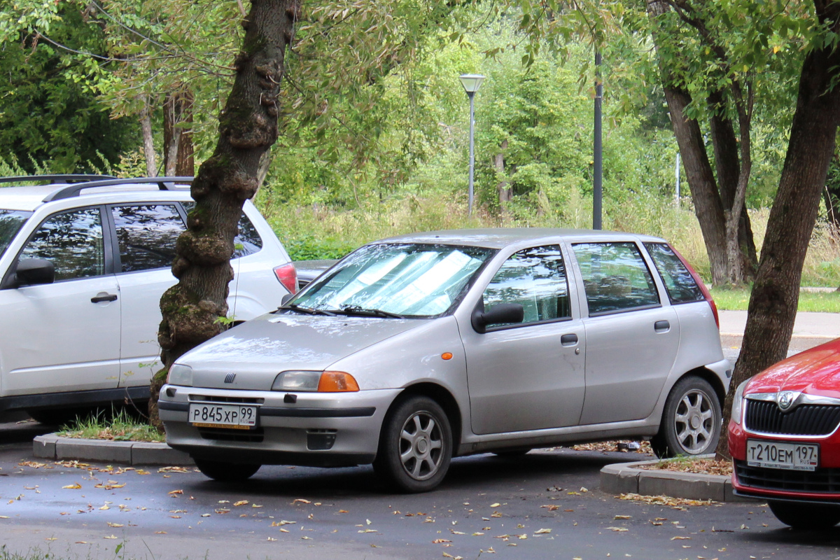 Москва, № Р 845 ХР 99 — FIAT Punto (176) '93-00