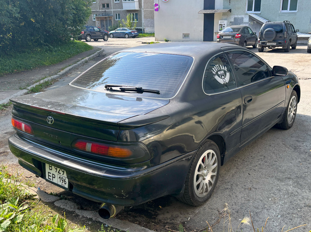Свердловская область, № В 929 ЕР 196 — Toyota Sprinter Trueno (AE100) '91-95
