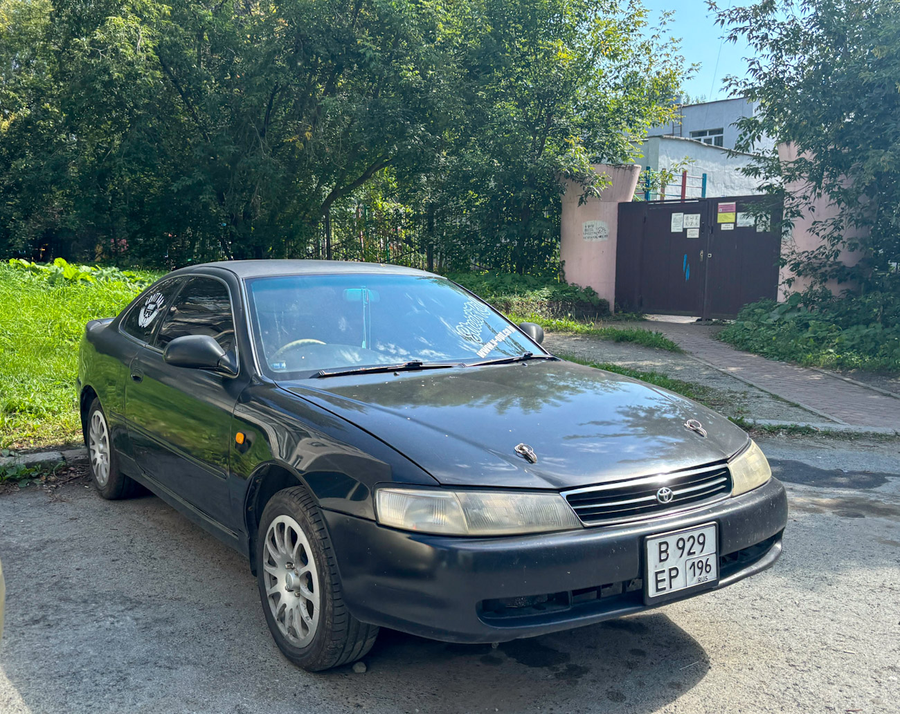 Свердловская область, № В 929 ЕР 196 — Toyota Sprinter Trueno (AE100) '91-95