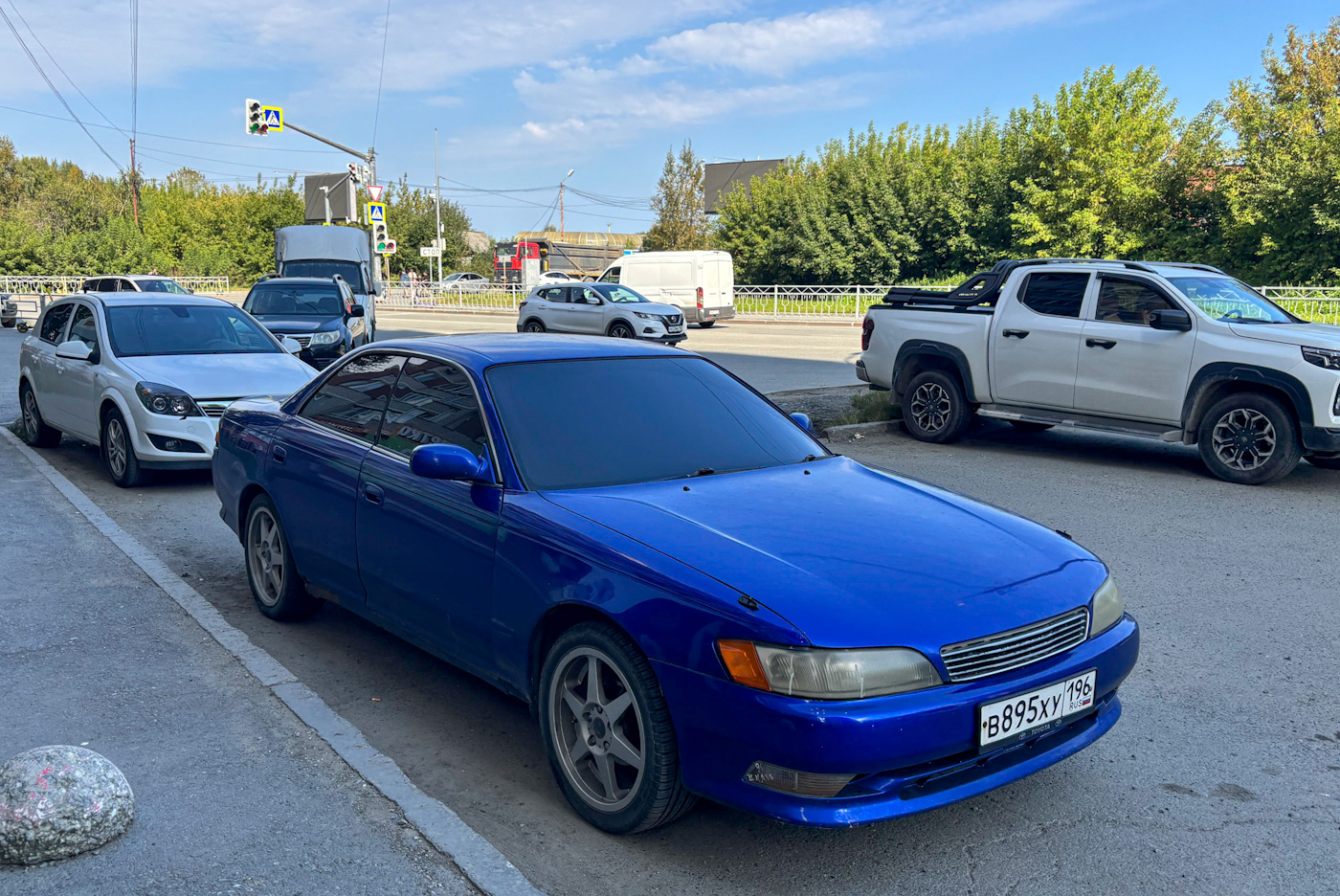 Свердловская область, № В 895 ХУ 196 — Toyota Mark II (X90) '92-96