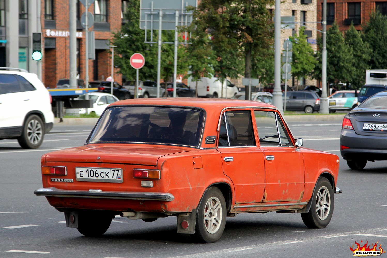 Москва, № Е 106 СК 77 — ВАЗ-21013 Жигули '77-88
