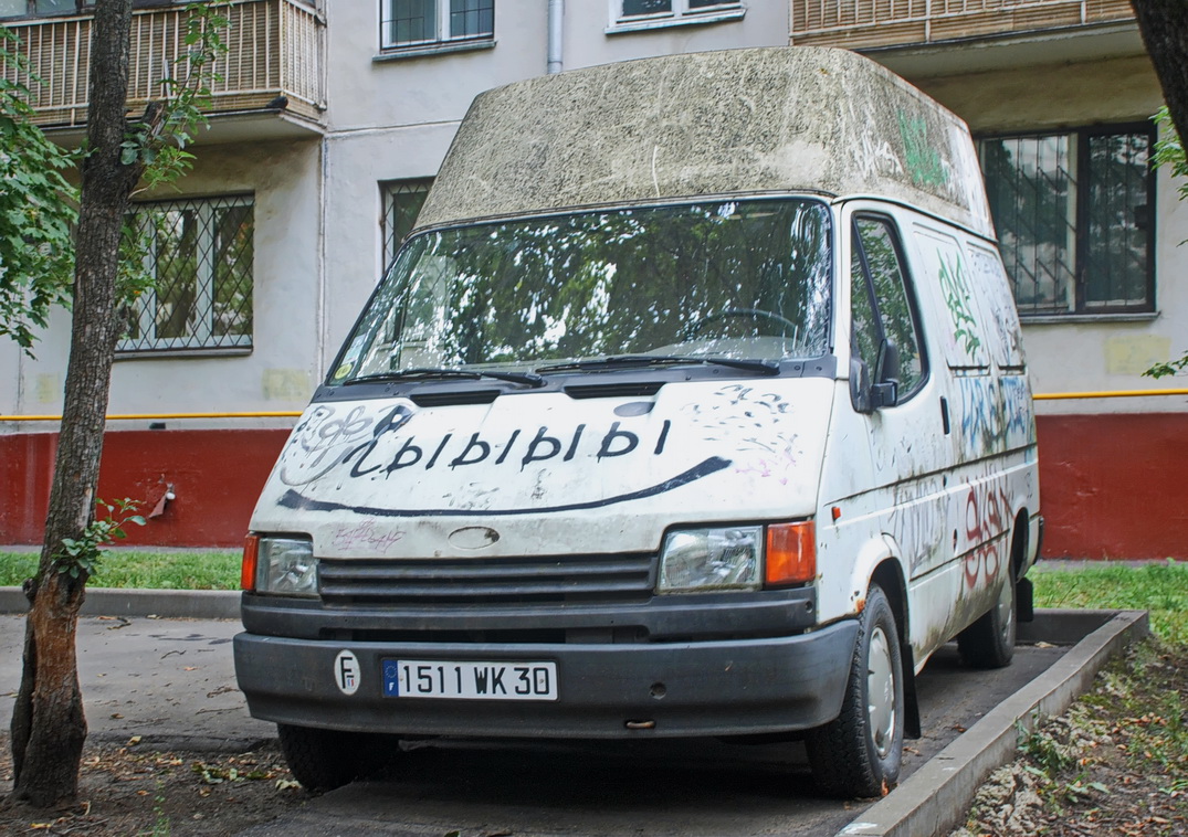 Москва, № 1511 WK 30 — Ford Transit (3G) '86-94; Франция — Вне региона