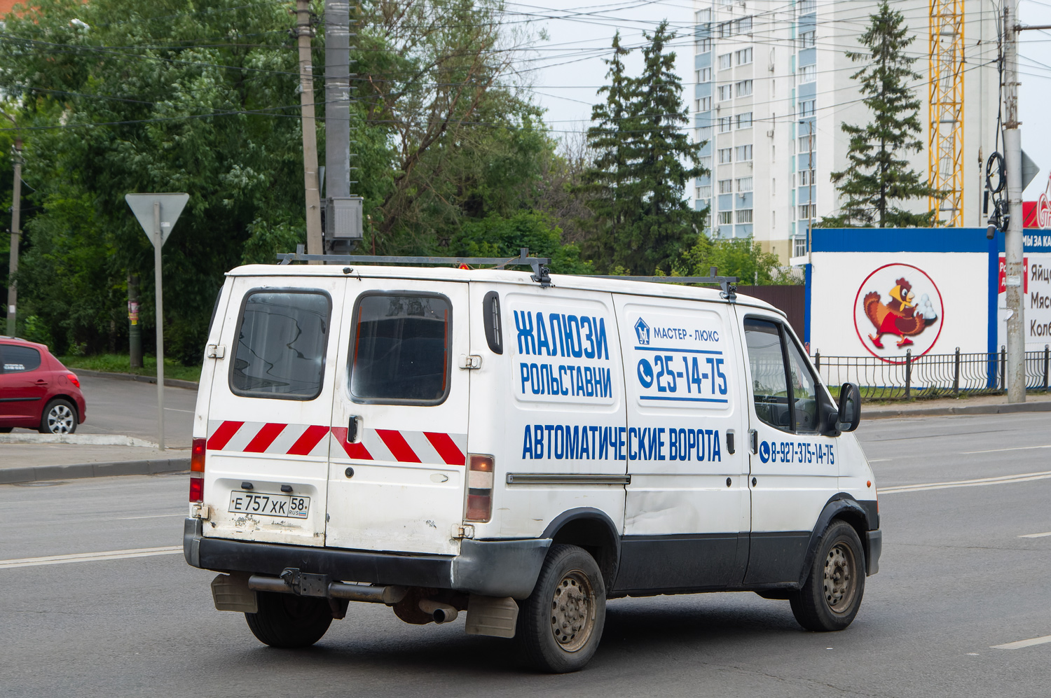 Пензенская область, № Е 757 ХК 58 — Ford Transit (3G, facelift) '94-00