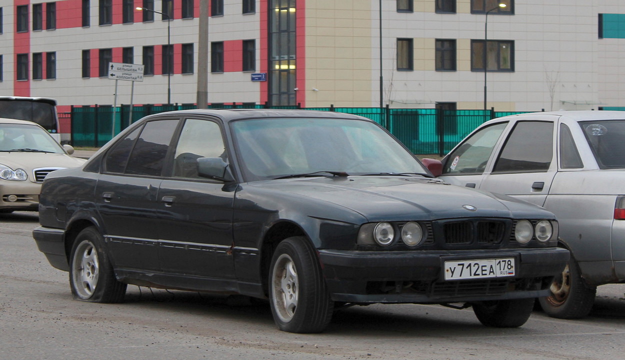 Санкт-Петербург, № У 712 ЕА 178 — BMW 5 Series (E34) '87-96