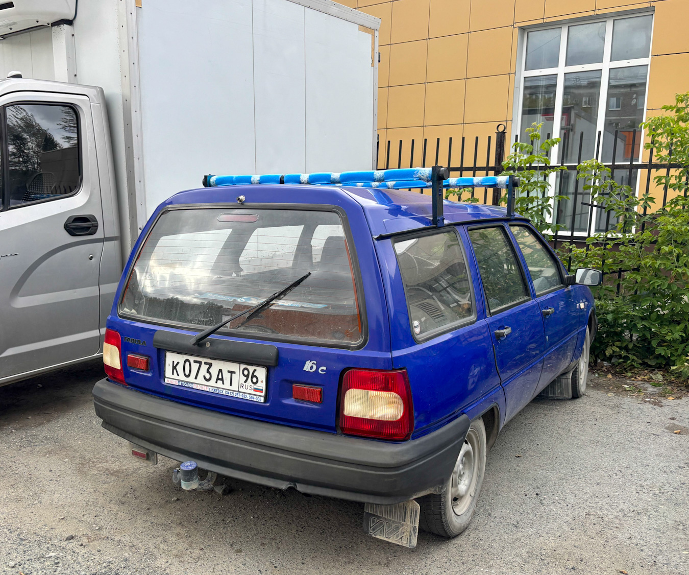 Свердловская область, № К 073 АТ 96 — Иж-21261-030 '04-05