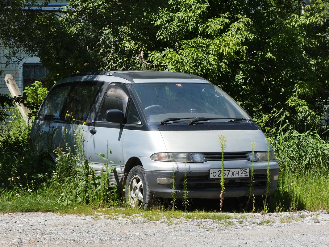 Приморский край, № О 257 ХН 25 — Toyota Estima Lucida (XR10/XR20) '92-99