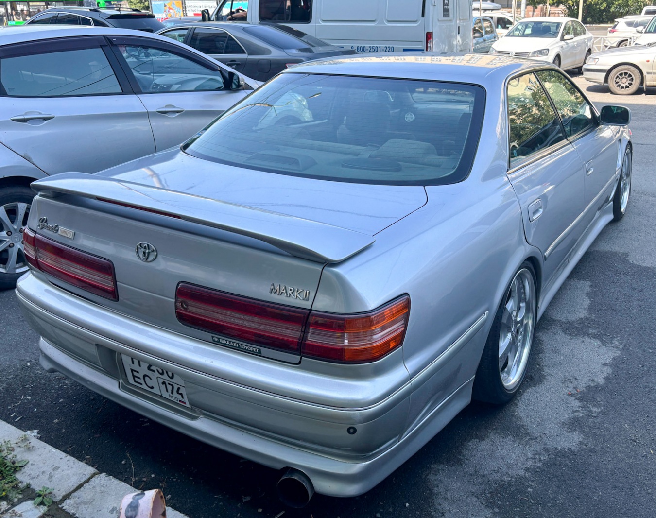 Челябинская область, № Н 230 ЕС 174 — Toyota Mark II (X100) '96-00