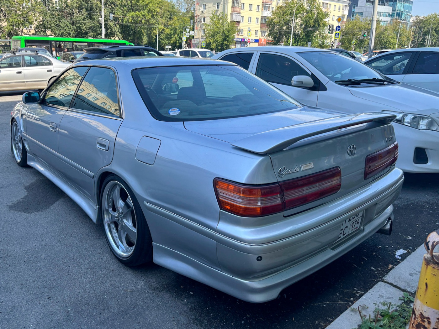 Челябинская область, № Н 230 ЕС 174 — Toyota Mark II (X100) '96-00