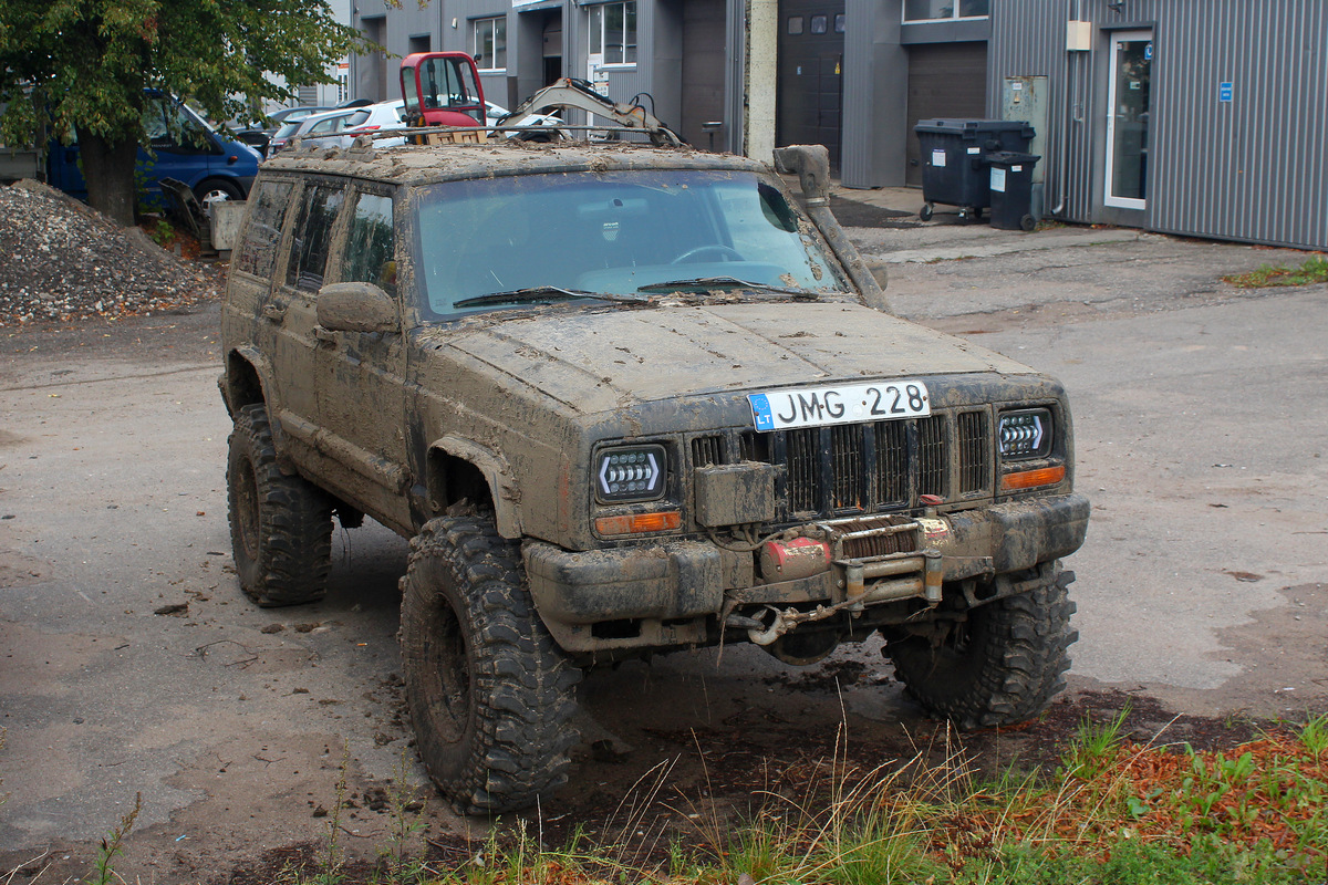 Литва, № JMG 228 — Jeep Cherokee (XJ) '84-01