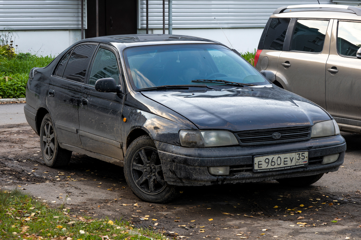 Вологодская область, № Е 960 ЕУ 35 — Toyota Carina ED (ST160) 85-89