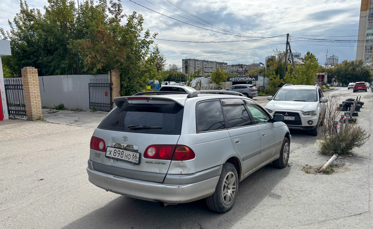 Свердловская область, № Х 898 НО 66 — Toyota Caldina (T190) '92-02