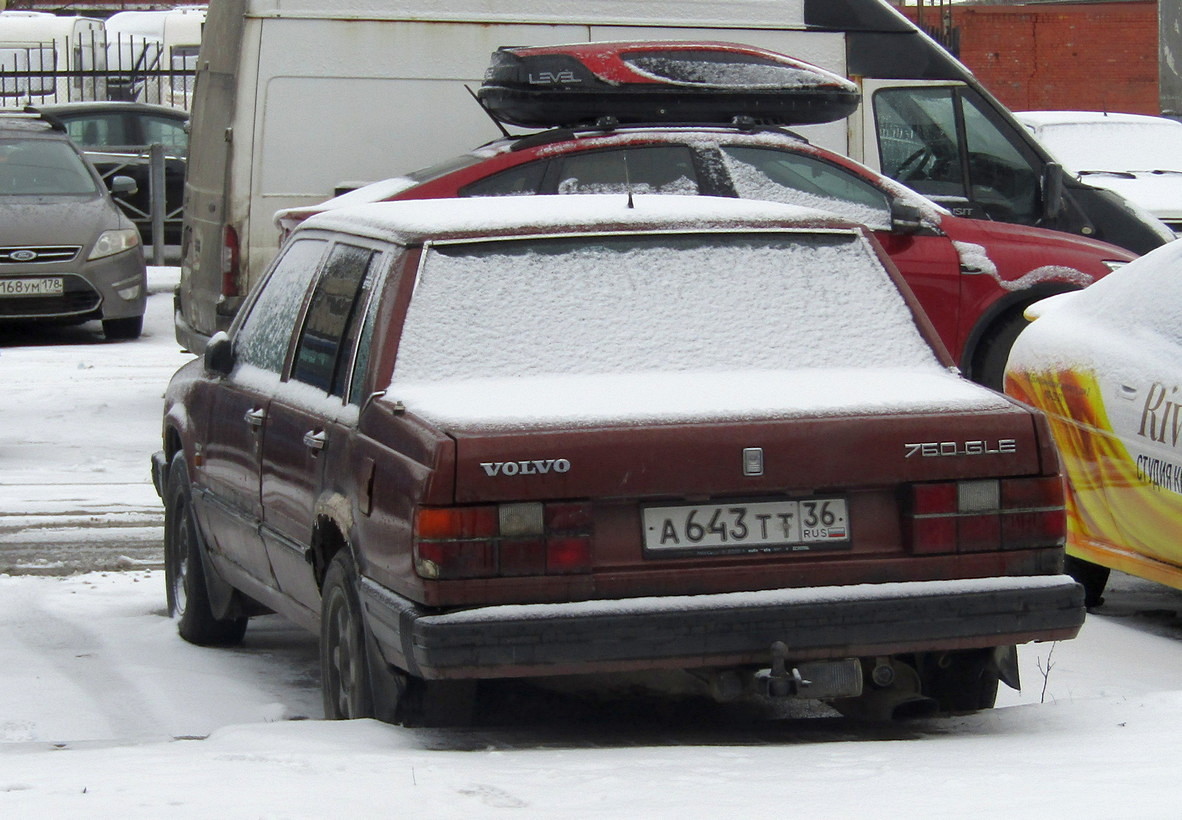 Воронежская область, № А 643 ТТ 36 — Volvo 760 GLE '84-90