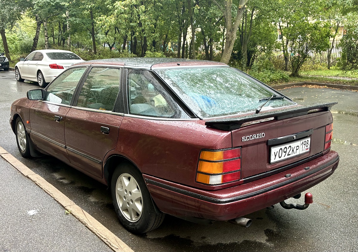 Санкт-Петербург, № У 092 КР 198 — Ford Scorpio (1G) '85-94