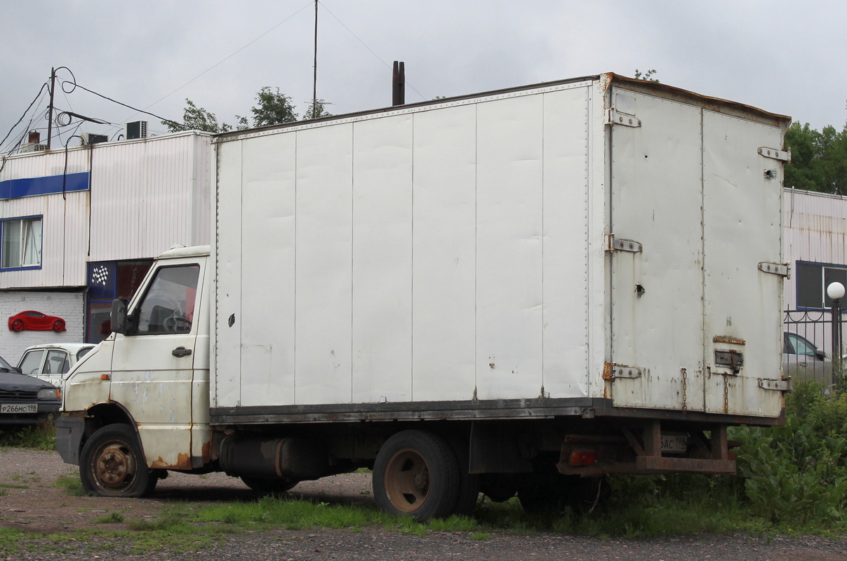 Санкт-Петербург, № О 146 АС 198 — Iveco Daily '89-99