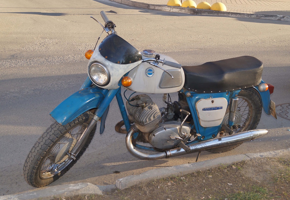 Удмуртия, № 5825 АМ 18 — Иж Планета-3 '70-78