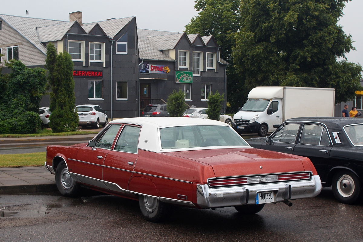Литва, № H00330 — Chrysler New Yorker (9G) '74-78; Литва — Radviliškio miesto šventė 2024