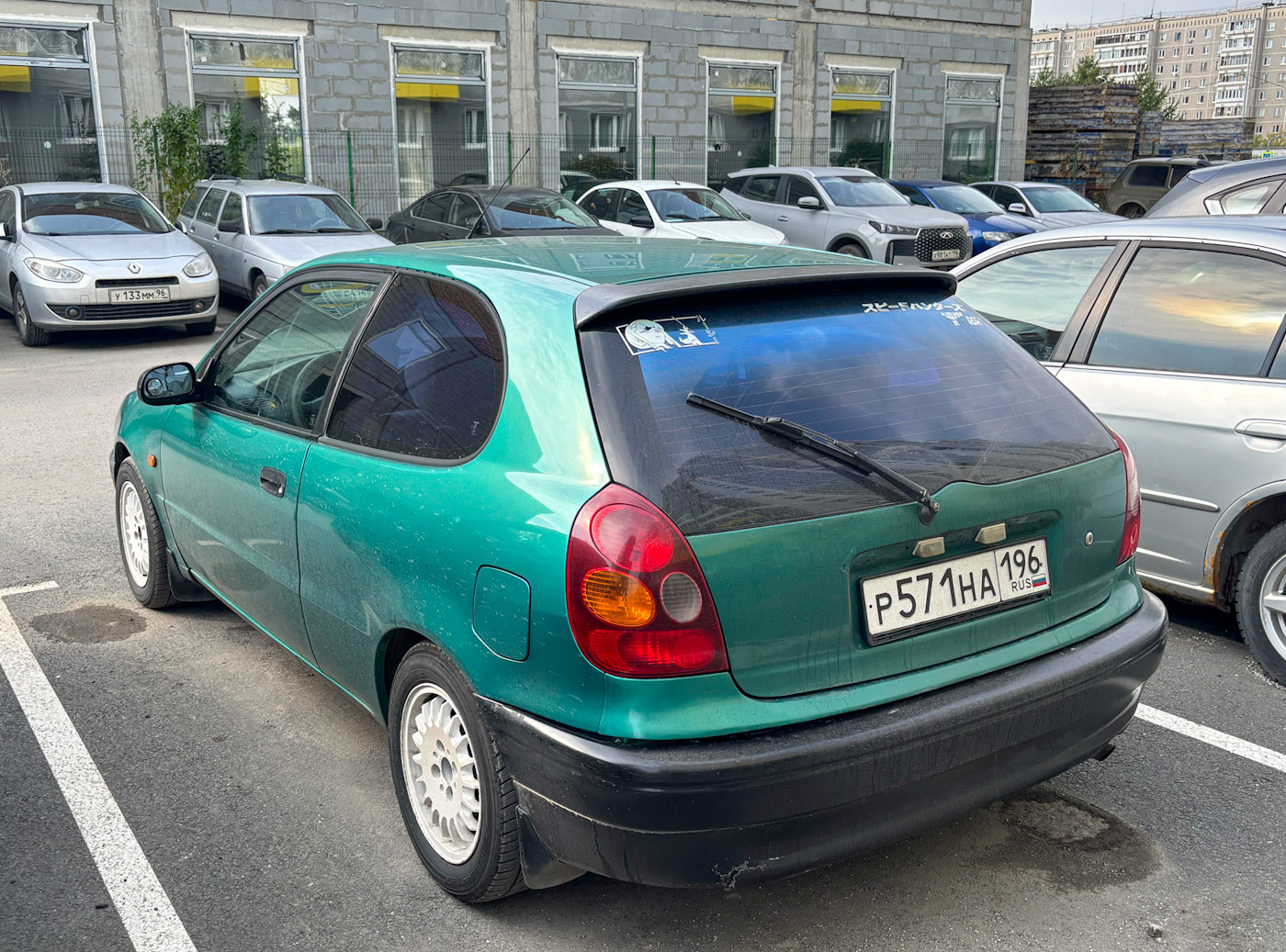 Свердловская область, № Р 571 НА 196 — Toyota Corolla (E110) '95-02