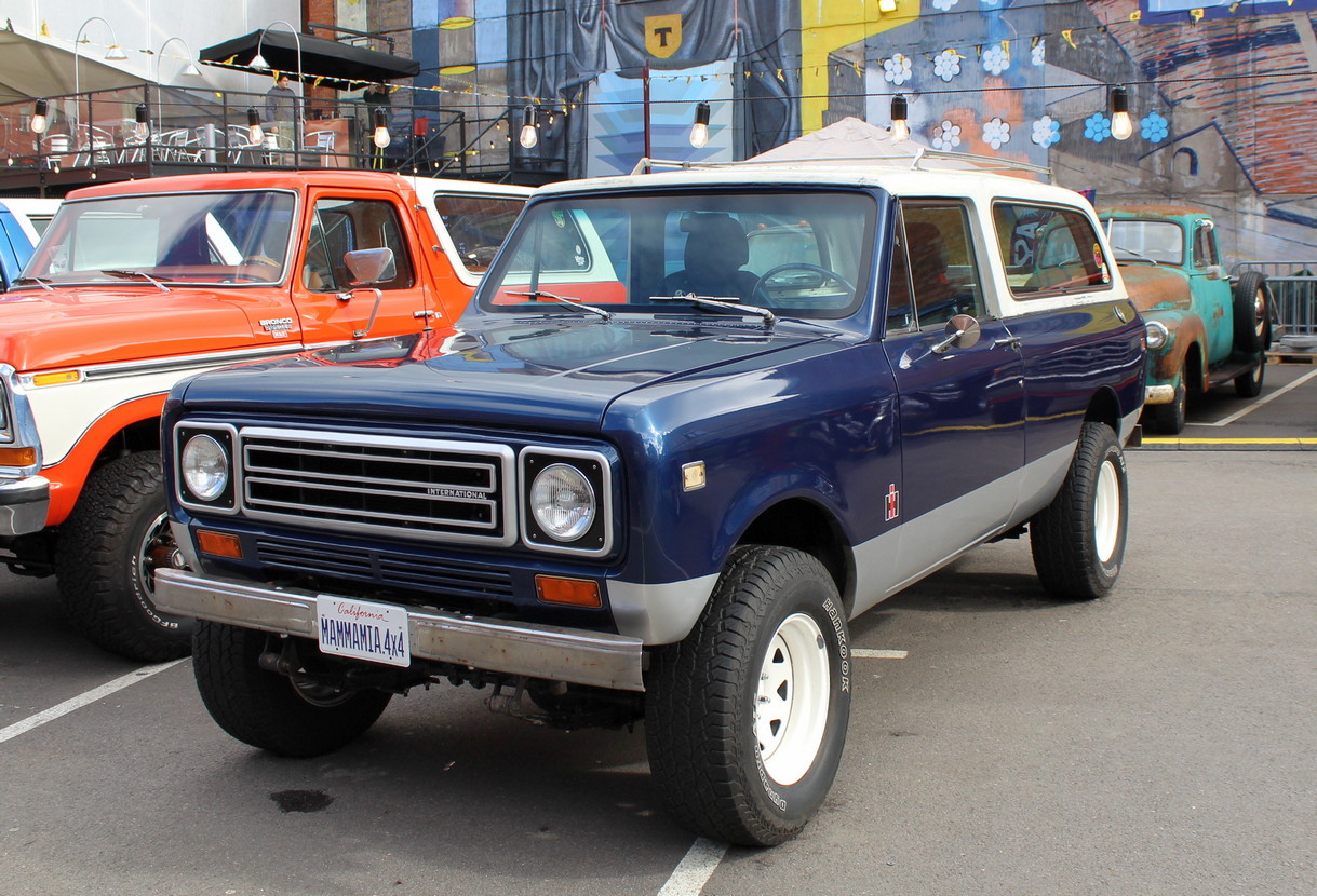 Московская область, № Е 184 МН 790 — International Harvester Scout II '71-80; Санкт-Петербург — Ежегодная выставка классических и кастомных автомобилей и мотоциклов "Original Meet"