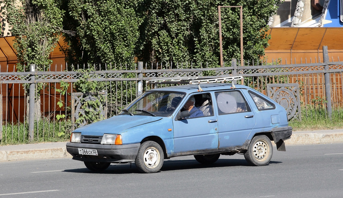 Башкортостан, № Т 366 СК 02 — Иж-2126-030 '98-05