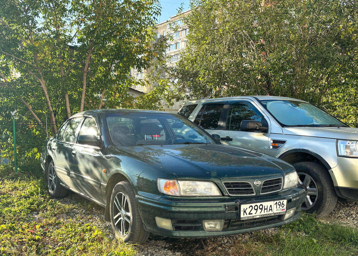 Свердловская область, № К 299 НА 196 — Nissan Maxima (4G) '94-99
