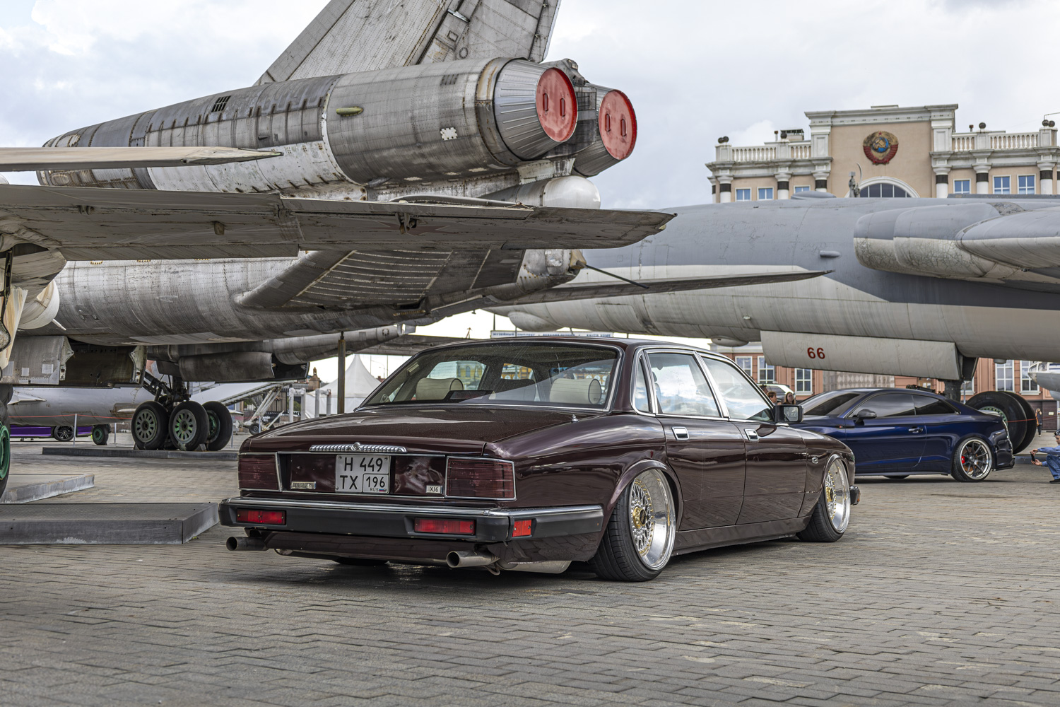 Свердловская область, № Н 449 ТХ 196 — Jaguar XJ (Series IV) '94-03