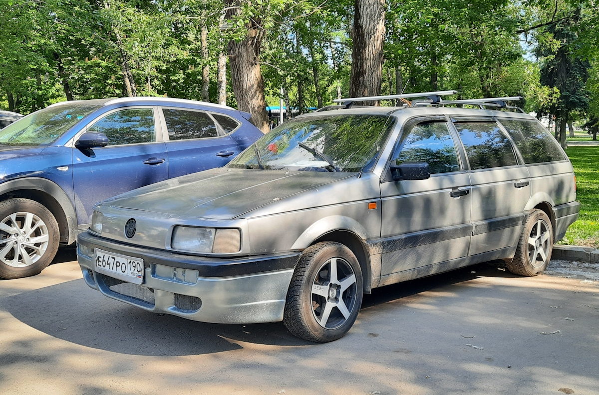 Московская область, № Е 647 РО 190 — Volkswagen Passat Variant (B3) '88-93