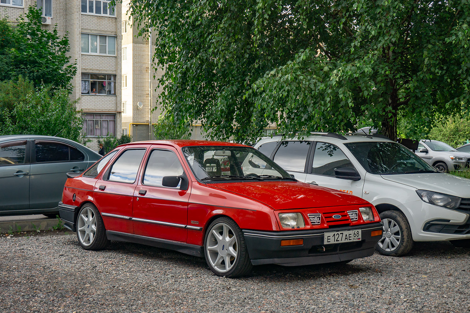 Тамбовская область, № Е 127 АЕ 68 — Ford Sierra MkI '82-87