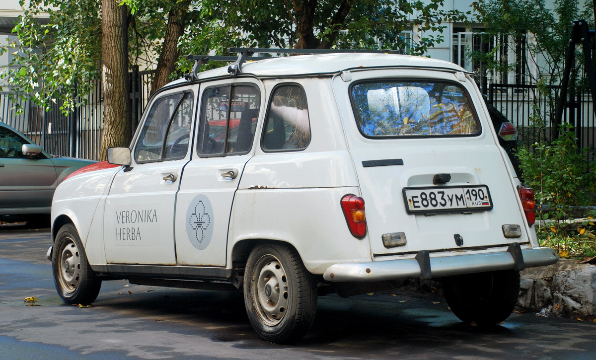 Москва, № Е 883 УМ 190 — Renault 4 '61-94