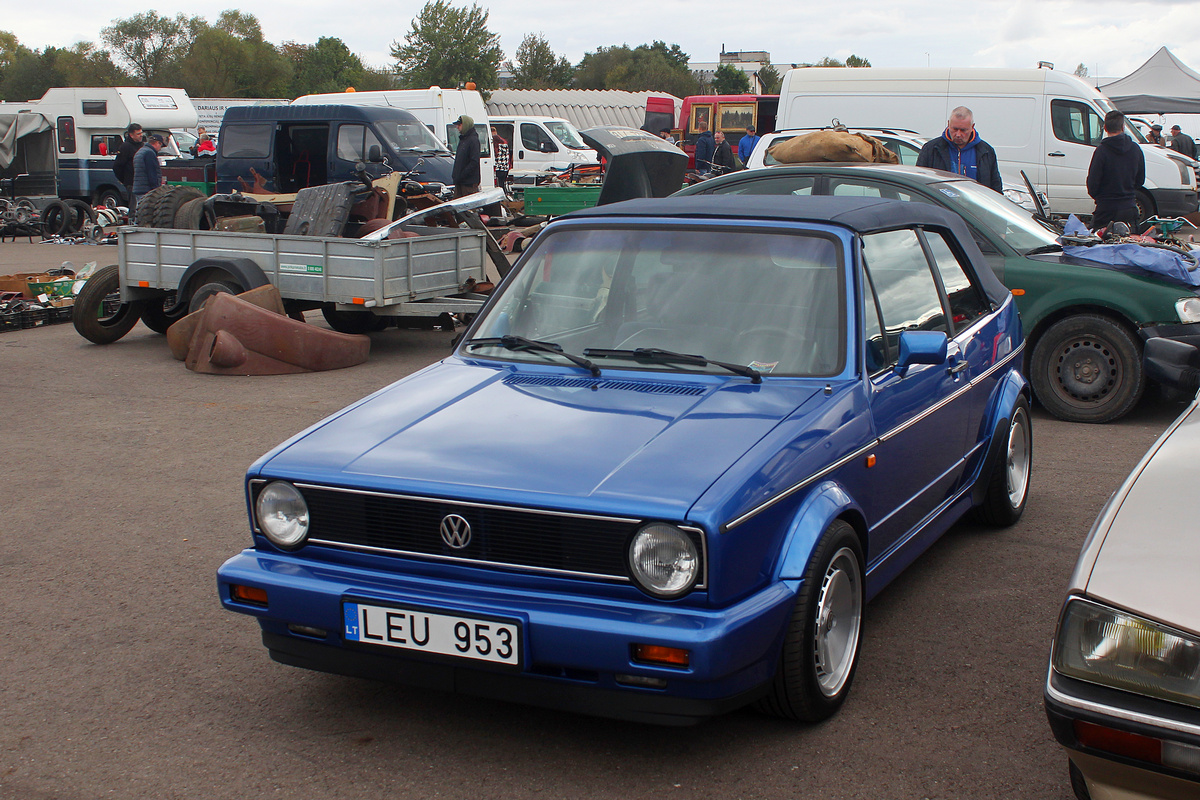 Литва, № LEU 953 — Volkswagen Golf (Typ 17) '74-88; Литва — Retro mugė 2025 ruduo