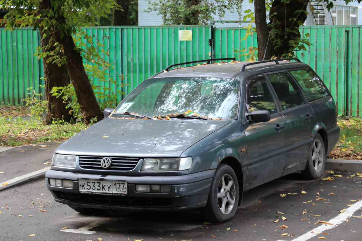 Москва, № К 533 КУ 177 — Volkswagen Passat Variant (B4) '93-97