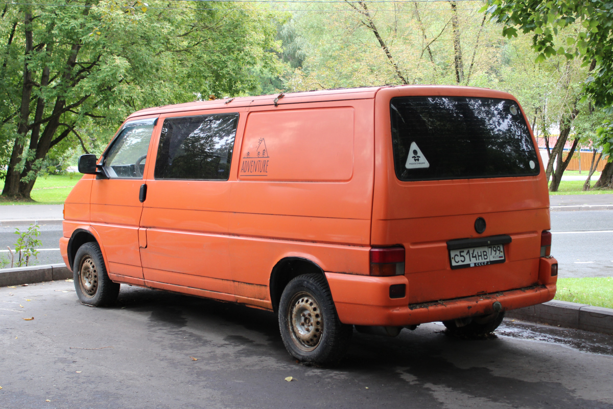 Москва, № С 514 НВ 799 — Volkswagen Typ 2 (T4) '90-03