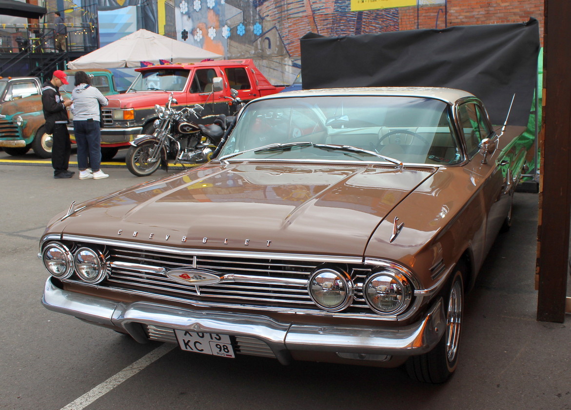 Санкт-Петербург, № Х 013 КС 98 — Chevrolet Impala (2G) '59-60; Санкт-Петербург — Ежегодная выставка классических и кастомных автомобилей и мотоциклов "Original Meet"