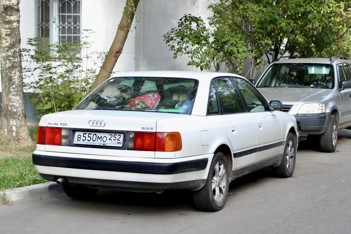 Нижегородская область, № В 550 МО 252 — Audi 100 (C4) '90-94