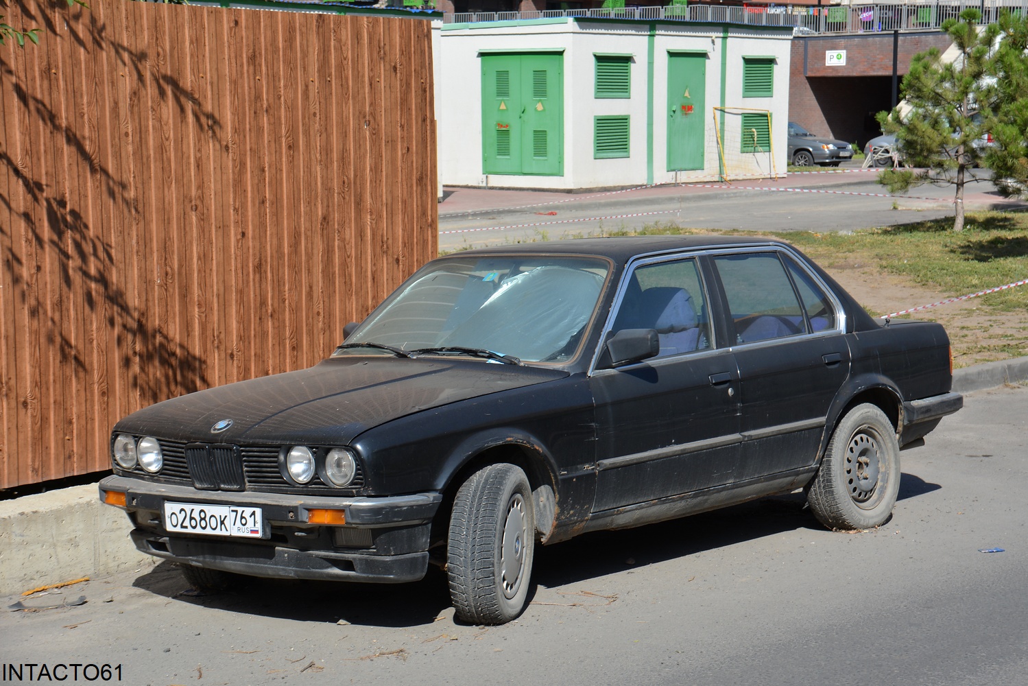 Ростовская область, № О 268 ОК 761 — BMW 3 Series (E30) '82-94