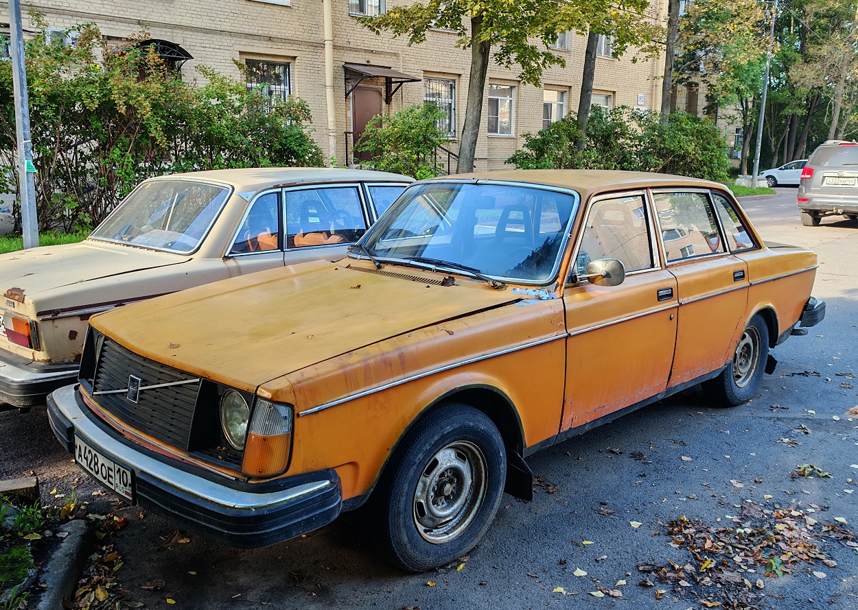 Карелия, № А 428 ОЕ 10 — Volvo 240 Series (общая модель)