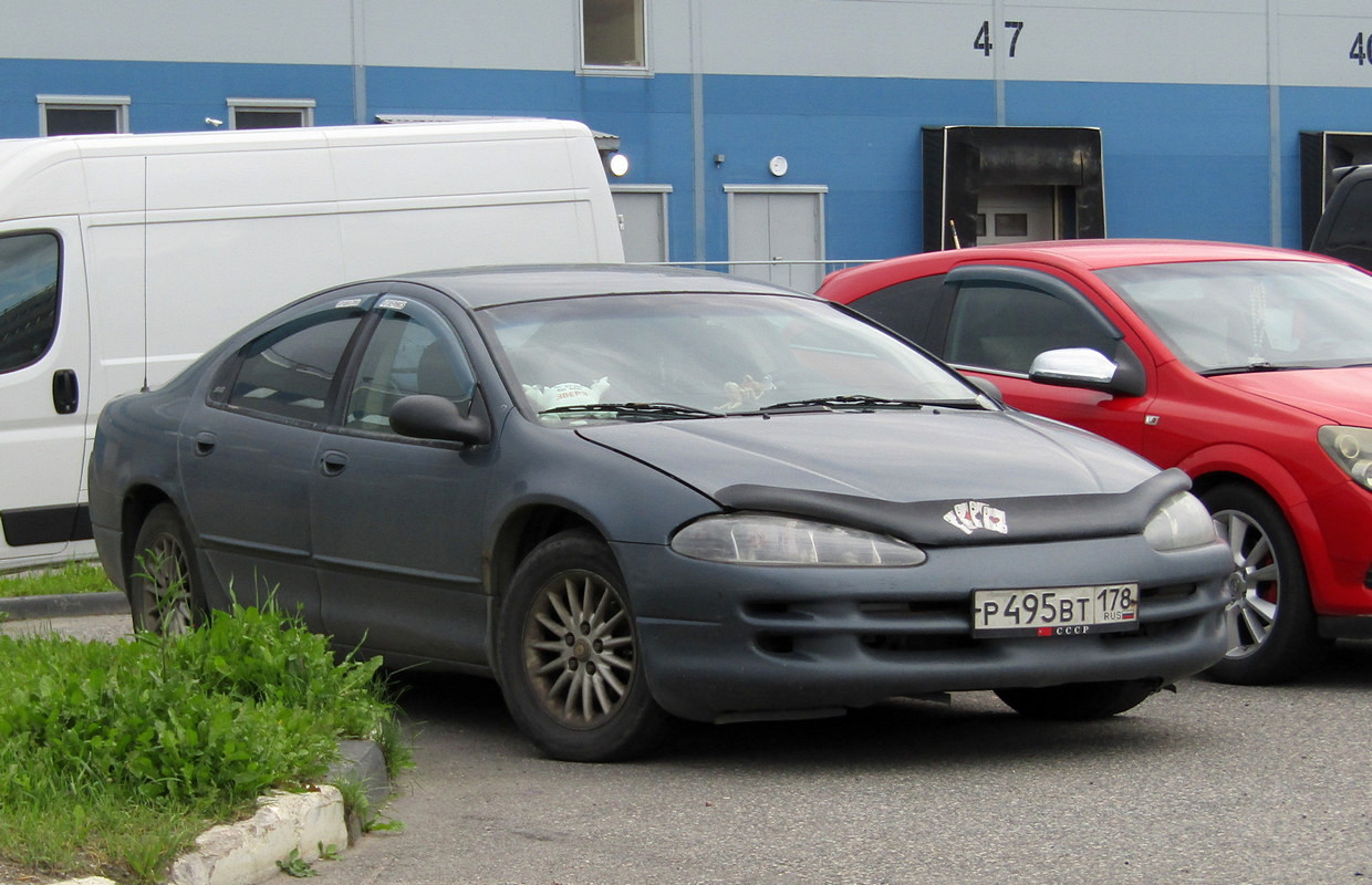 Санкт-Петербург, № Р 495 ВТ 178 — Dodge Intrepid (2G) '97-03