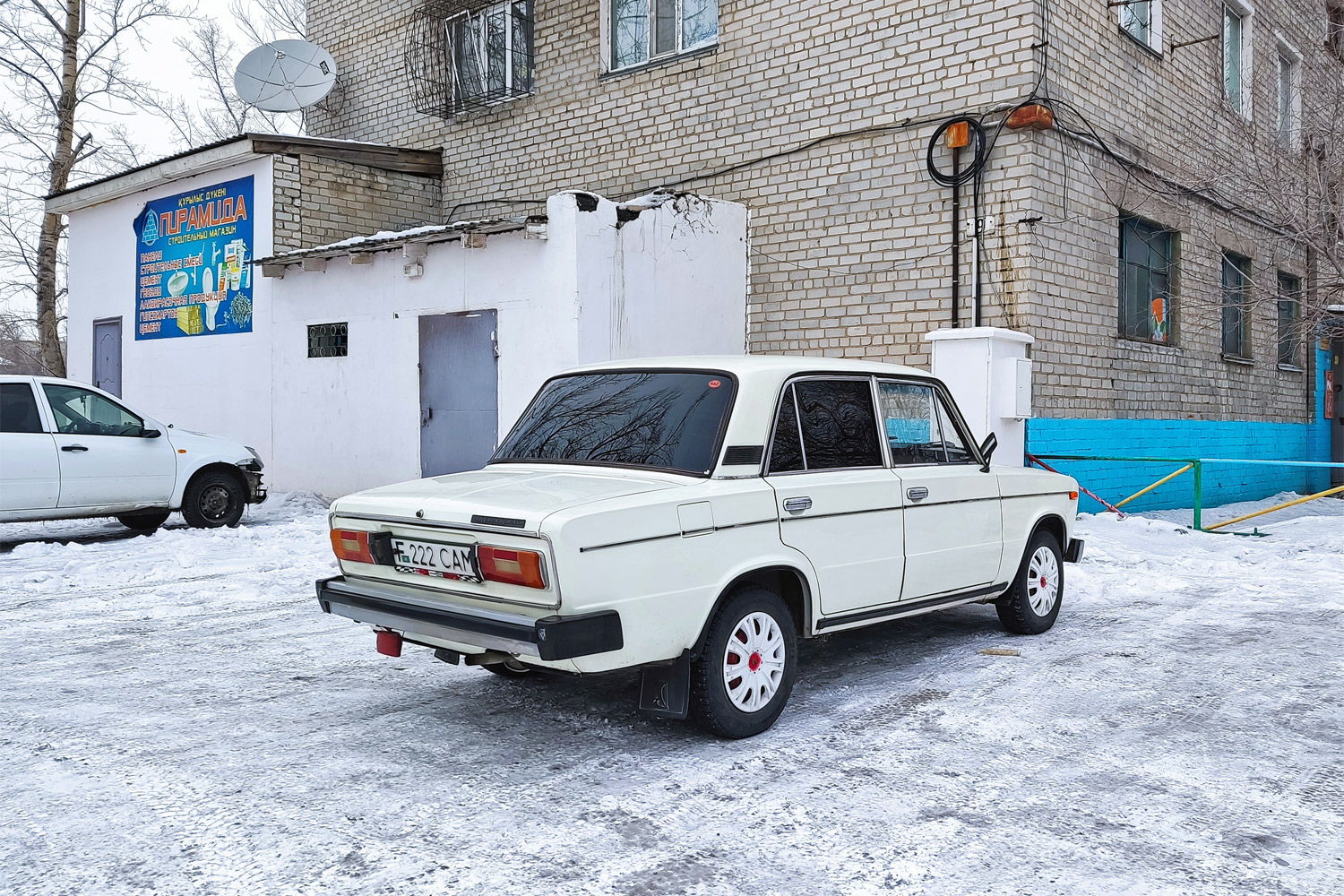 Абайская область, № F 222 CAM — ВАЗ-21065 Жигули '90-02