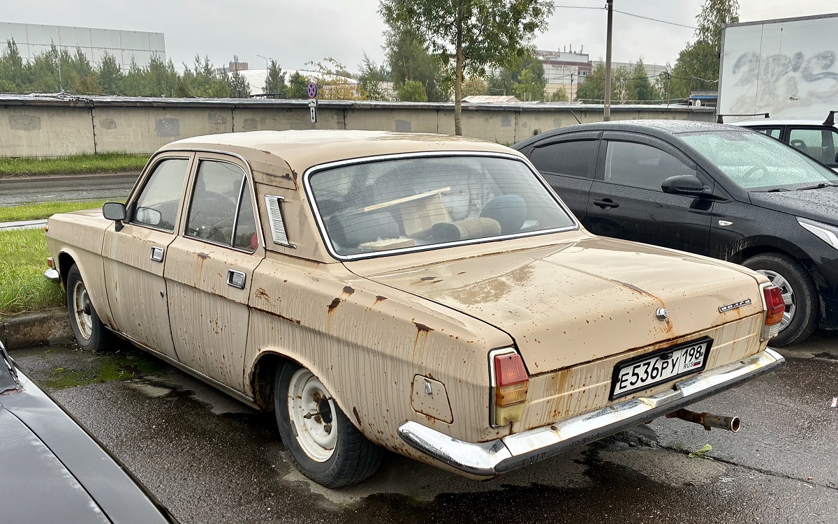 Санкт-Петербург, № Е 536 РУ 198 — ГАЗ-24-10 Волга '85-92