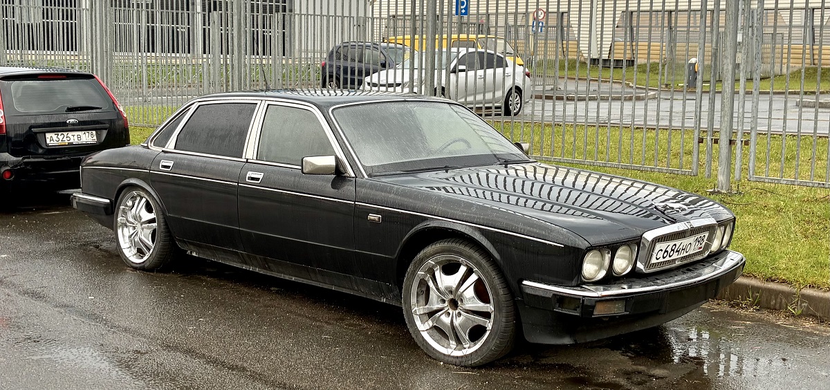 Санкт-Петербург, № С 684 НО 198 — Jaguar XJ (Series III) '79-92