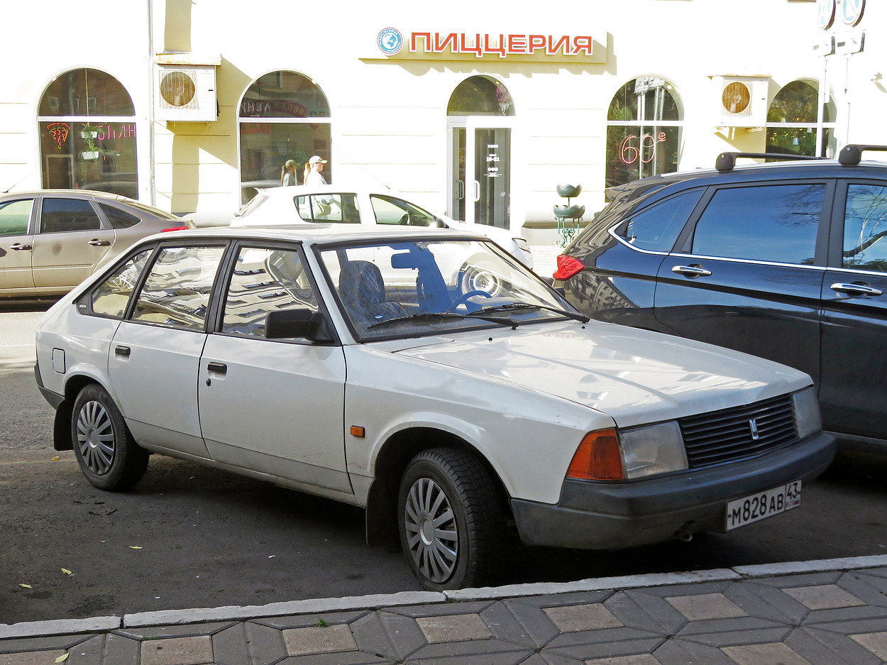 Кировская область, № М 828 АВ 43 — Москвич-214122 '94-98