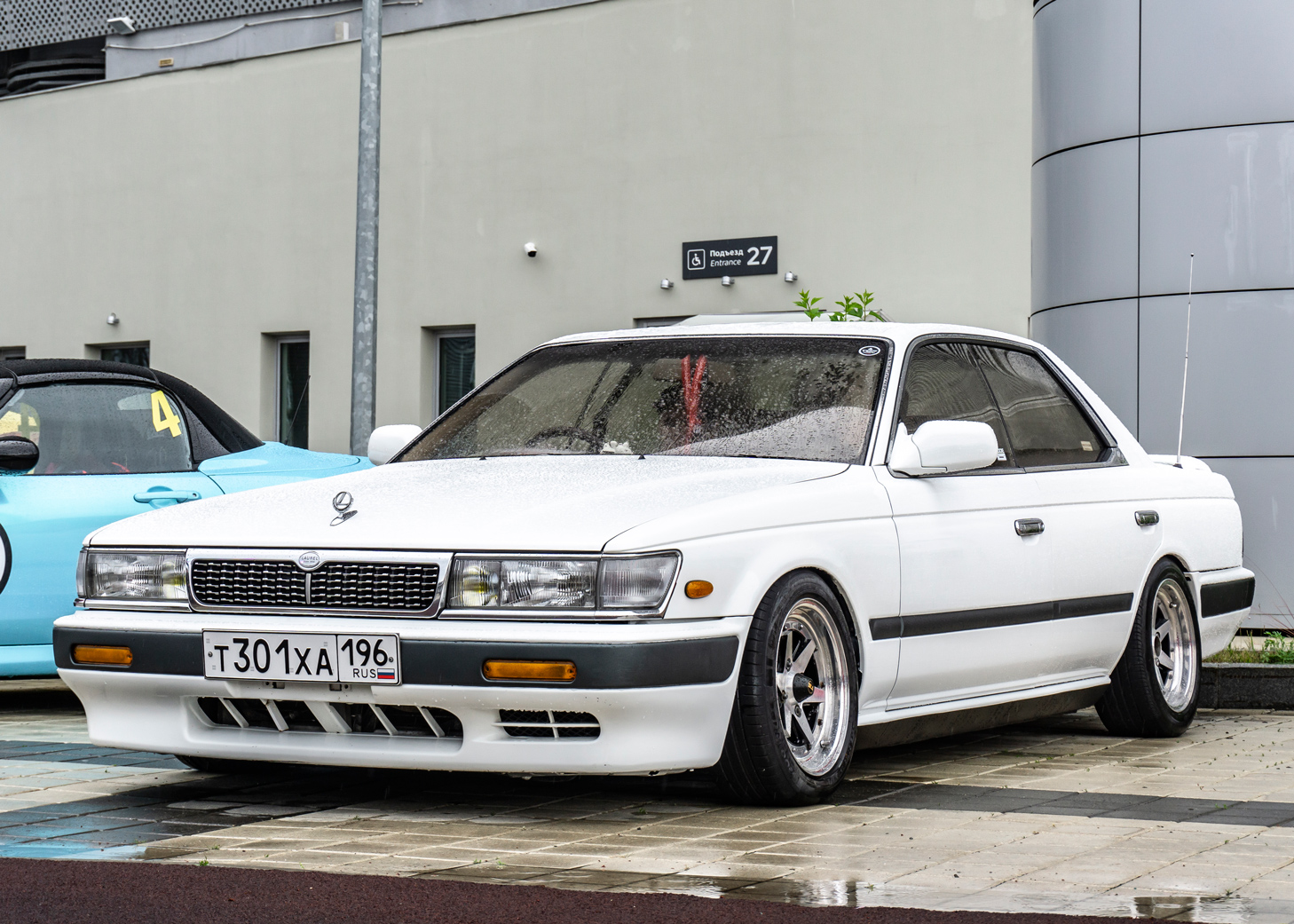 Свердловская область, № Т 301 ХА 196 — Nissan Laurel (C33) '89-93