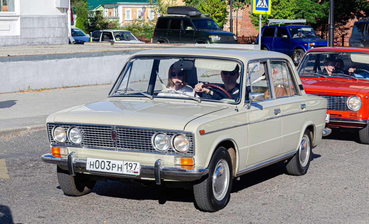 Москва, № Н 003 РН 197 — ВАЗ-2103 Жигули '72-84; Московская область — Ретропарад и выставка "100 лет Мострансавто"