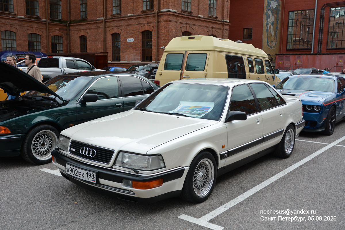 Санкт-Петербург, № А 902 ЕК 198 — Audi V8 '88-94; Санкт-Петербург — Встречи владельцев интересных автомобилей Cars & Coffee