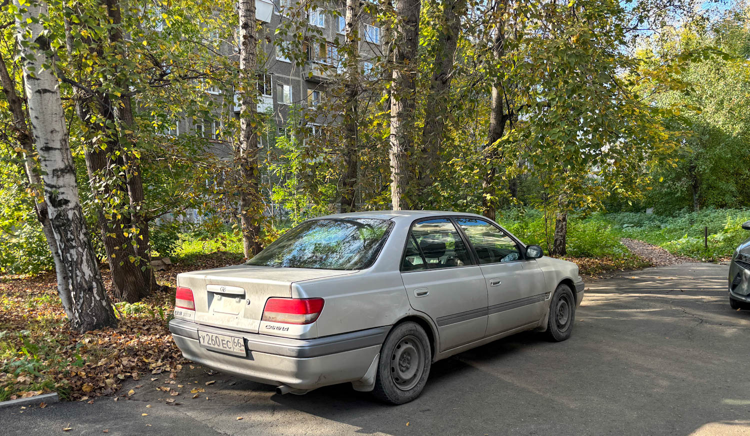 Свердловская область, № У 260 ЕС 66 — Toyota Carina (T210) '96-01