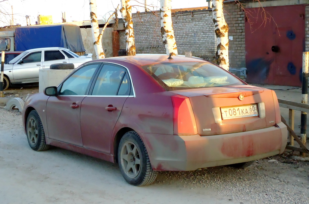Псковская область, № Т 081 КА 60 — Cadillac BLS '05-10