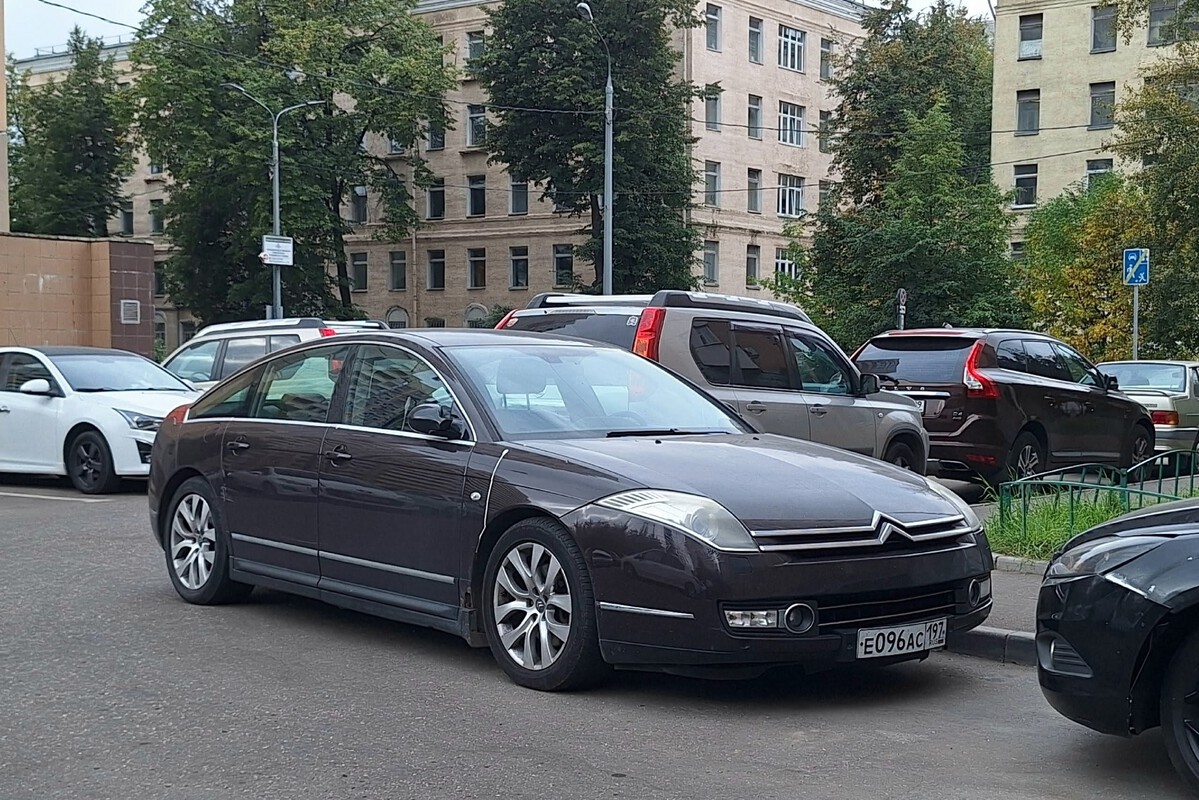 Москва, № Е 096 АС 197 — Citroen C6 '05-12